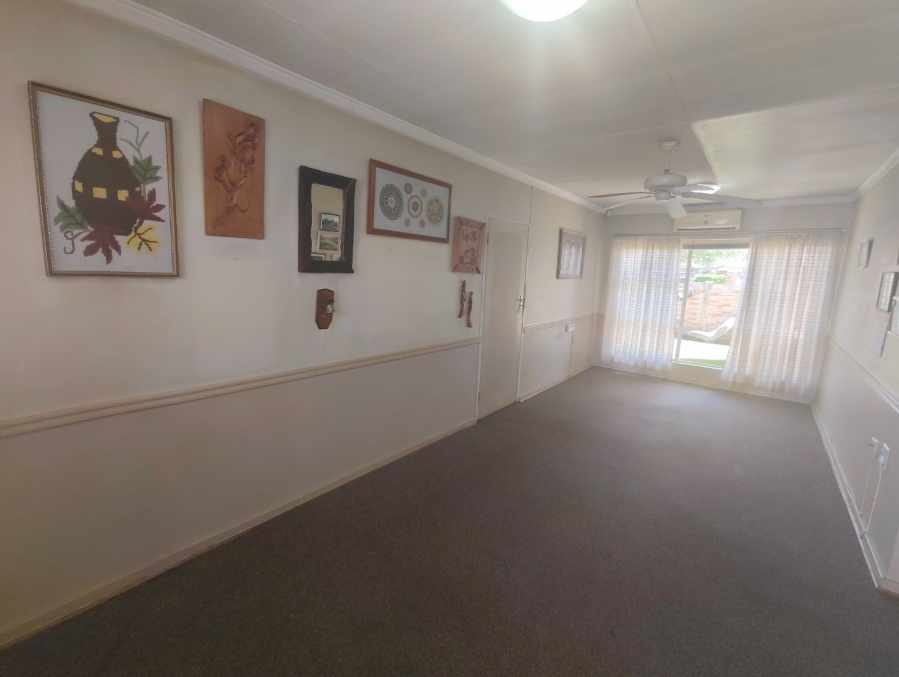 To Let 3 Bedroom Property for Rent in Fleurdal Free State